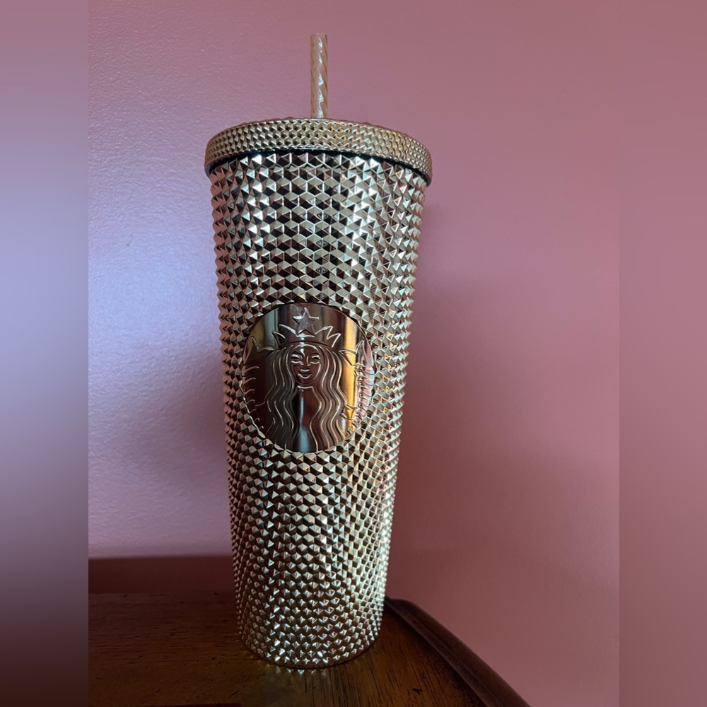 Starbucks Holiday 2022 Limited Edition Cup